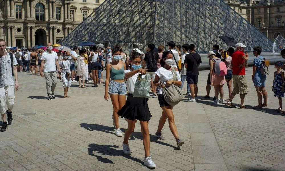Παρίσι: Από Δευτέρα μπορεί να τεθεί σε κατάσταση μέγιστου συναγερμού